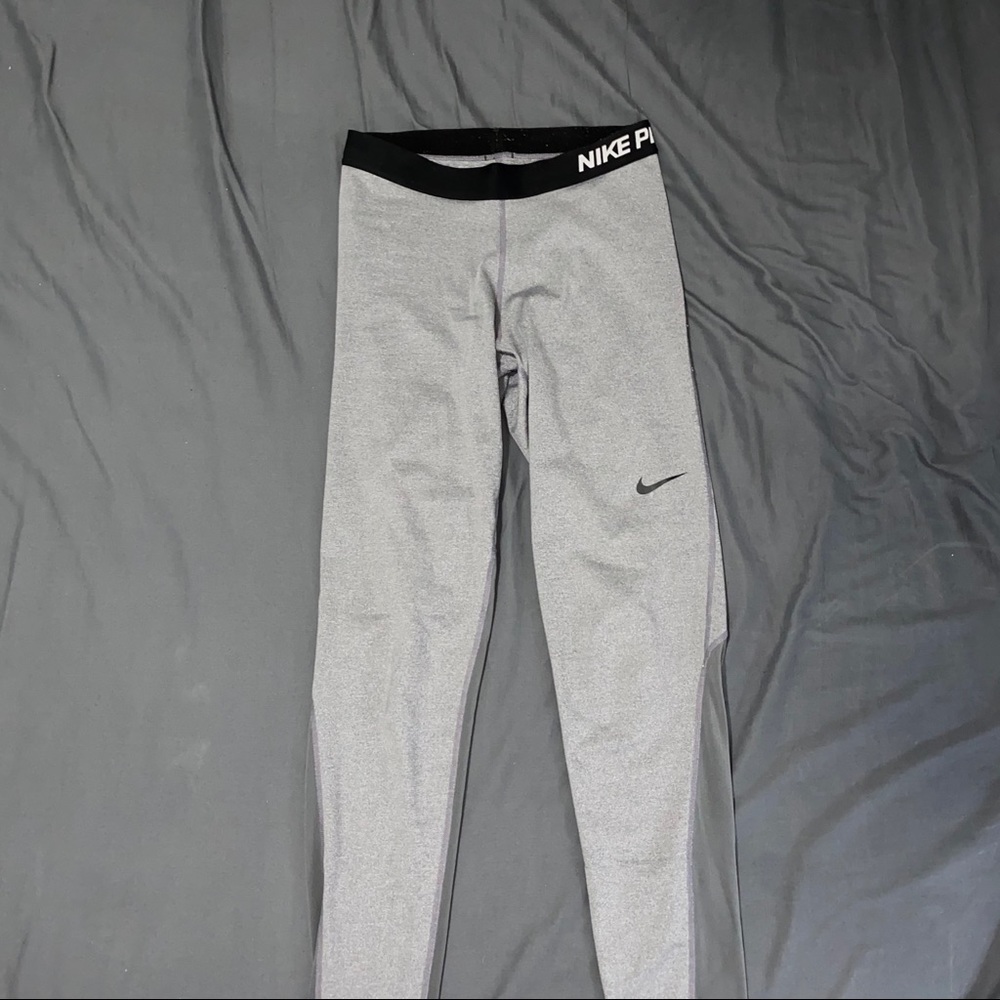 NIKE grey leggings